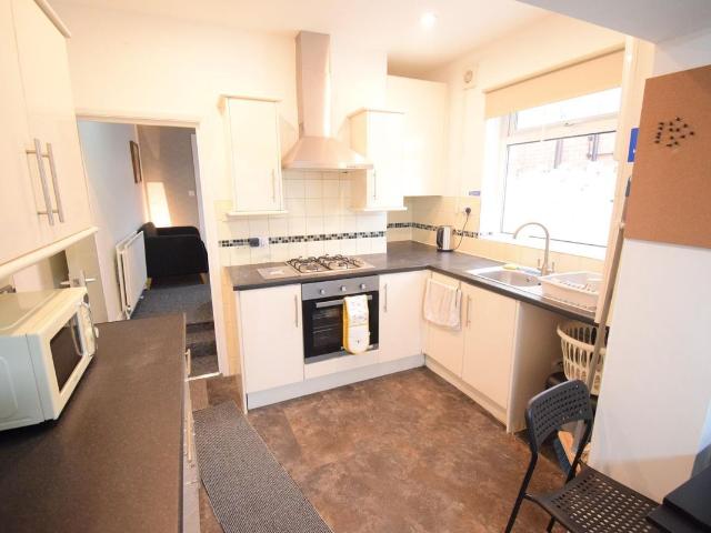 Whitchurch Road, Cardiff CF14, 3 bed maisonette to rent, £1,860 pcm | PrimeLocation