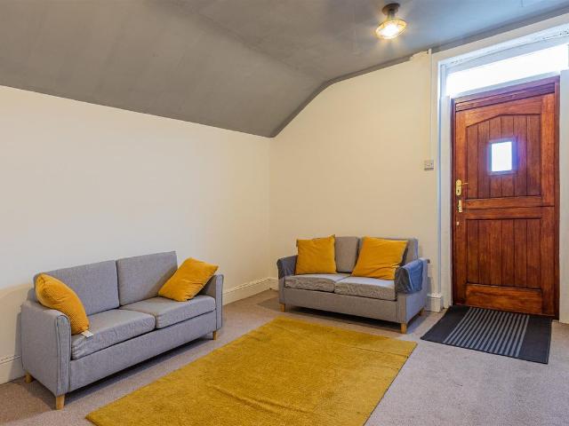 Whitchurch Road, Heath CF14, 3 bed flat to rent, £1,250 pcm | PrimeLocation