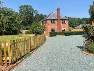 Whitchurch SY13, 3 bed detached house to rent, £1,200 pcm | PrimeLocation