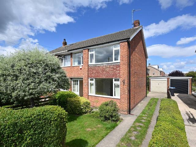 Whitcliffe Drive, Ripon HG4, 3 bed semi detached house to rent, £1,300 pcm | PrimeLocation