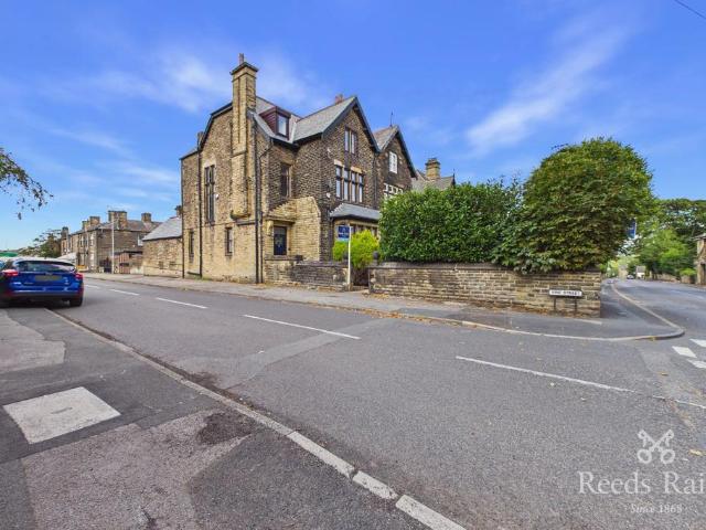 Whitcliffe Road, West Yorkshire BD19 6 bed semi detached house to rent £2,400 pcm £554 pw