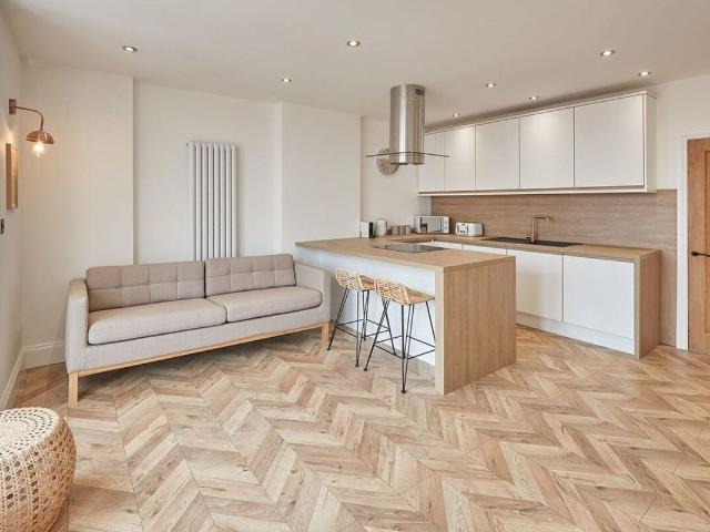 Whitby YO21, 1 bed flat to rent, £1,400 pcm | PrimeLocation