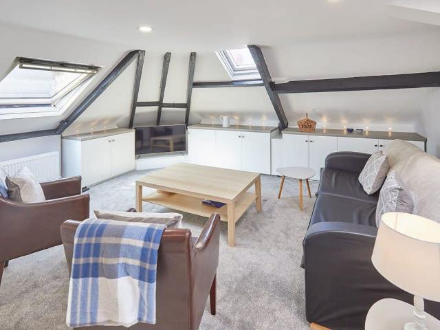 Whitby YO21, 2 bed flat to rent, £2,153 pcm | PrimeLocation