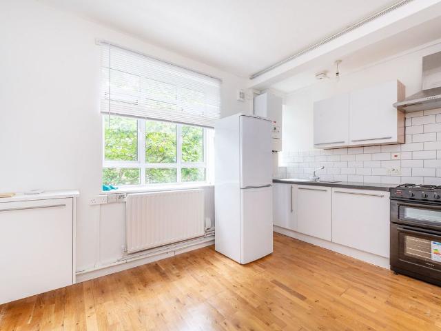 White City Estate, Shepherd's Bush, London W12, 1 bed flat to rent, £2,750 pcm | PrimeLocation