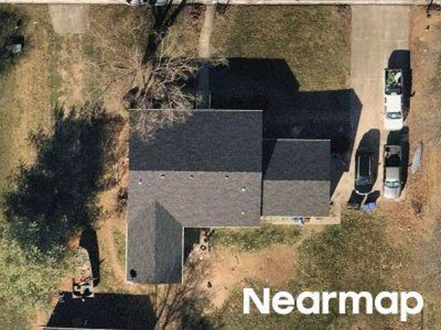White Elm Dr