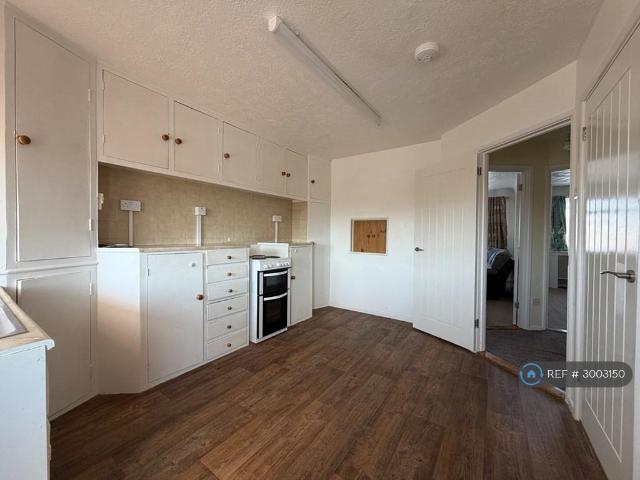 White Hart Lane, Fareham, PO16 2 bed flat to rent £950 pcm £219 pw