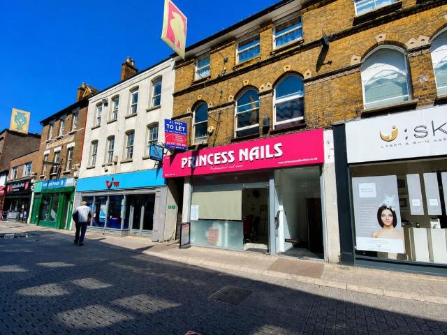 White Hart Street, 1 bed flat to rent £1,150 pcm £265 pw