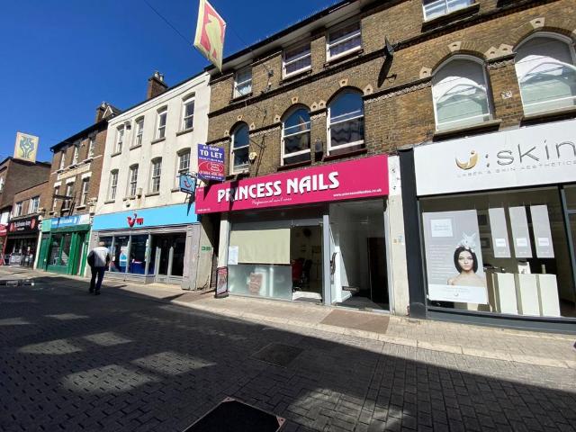 White Hart Street, 1 bed flat to rent £1,150 pcm £265 pw