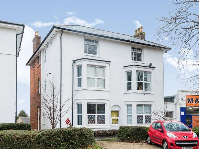 White Hart Walk, Faringdon, Oxfordshire SN7, 1 bed flat to rent, £1,025 pcm | PrimeLocation