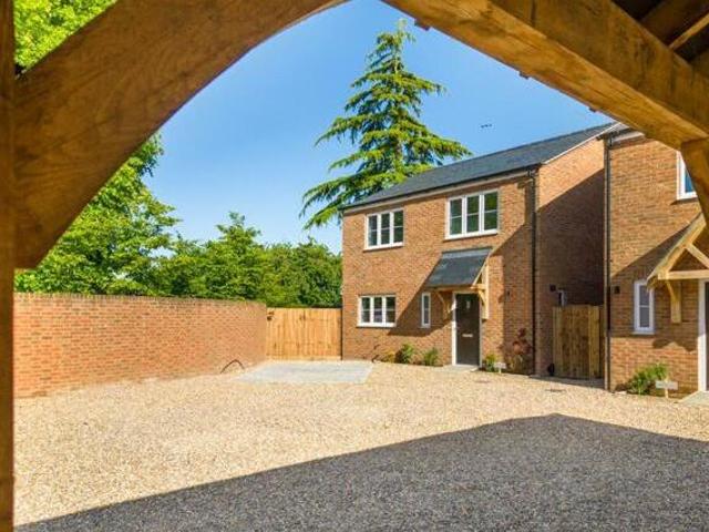 White Horse Lane, Whitchurch, 3 Bedroom Detached