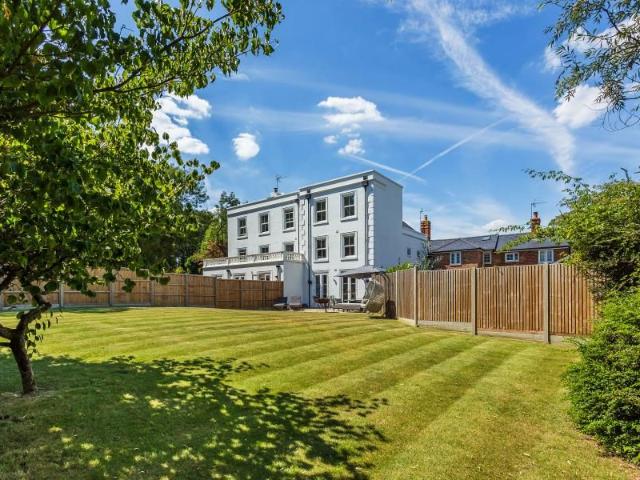 White House Mews, Guildford GU4, 4 bed property to rent, £4,500 pcm | PrimeLocation