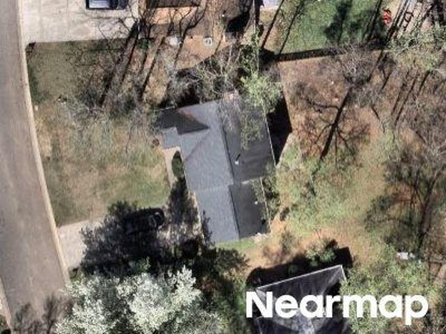 White Pine Ln