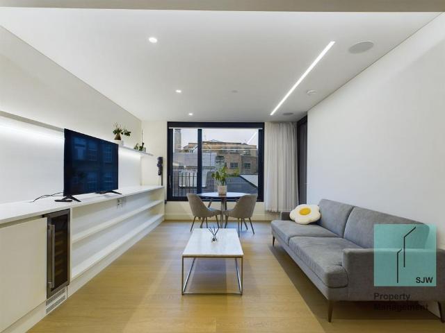 White Pine, 35 36 Rathbone Place, London, W1T 1JN, United Kingdom | 1 bed apartment for rent #138851797 | Rentberry