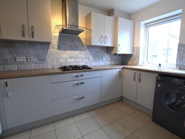 White Swan Close, Killingworth, Newcastle Upon Tyne, Tyne And Wear NE12, 2 bed terraced house to rent, £950 pcm | PrimeLocation