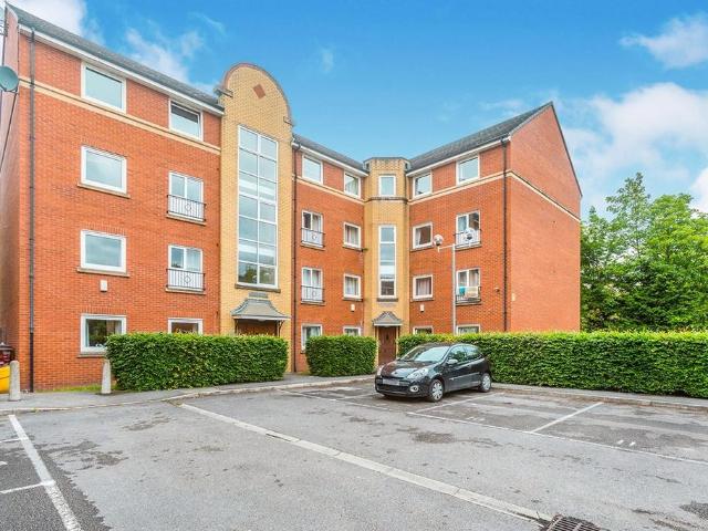 Whiteoak Road, Manchester M14 2 bed apartment to rent £1,100 pcm £254 pw