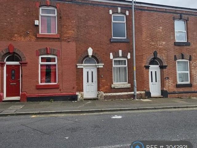 Whiteacre Road, Ashton Under Lyne, OL6 2 bed terraced house to rent £900 pcm £208 pw