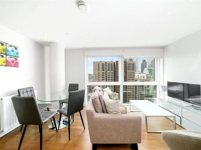 Whitechapel High Street, E1 2 bed apartment to rent £3,495 pcm £807 pw