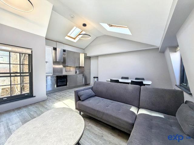 Whitechapel High Street, London E1, 2 bed flat to rent, £3,100 pcm | PrimeLocation