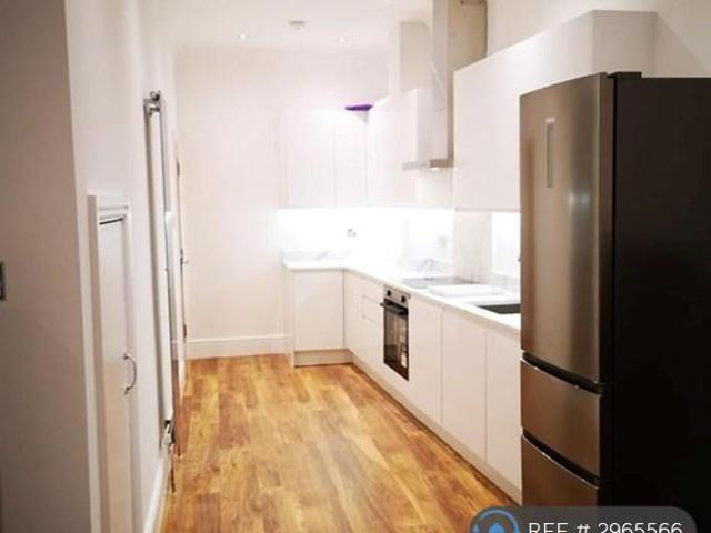 Whitechapel Road, London, E1 2 bed flat to rent £2,650 pcm £612 pw