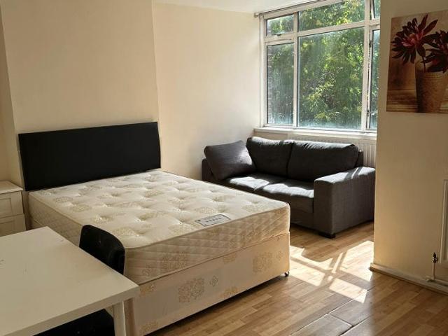 Whitechapel/Shadwell, E1, Comfy 4 Bed Maisonette