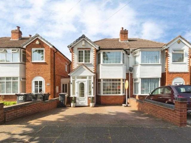 Whitecroft Road, Birmingham B26, 3 bed semi detached house to rent, £1,350 pcm | PrimeLocation