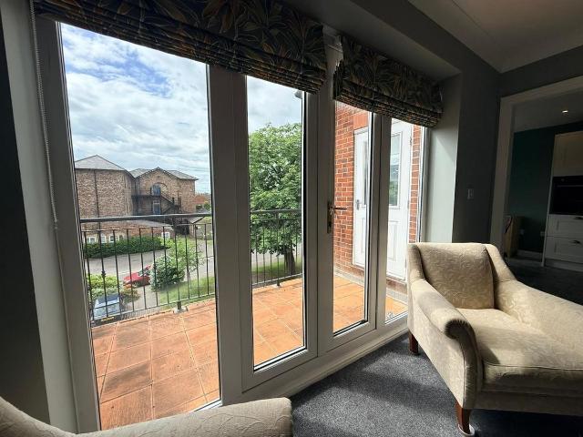 Whitecross Gardens, York YO31, 2 bed flat to rent, £1,350 pcm | PrimeLocation