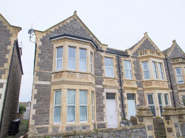 Whitecross Road, BS23 1 bed flat to rent £900 pcm £208 pw