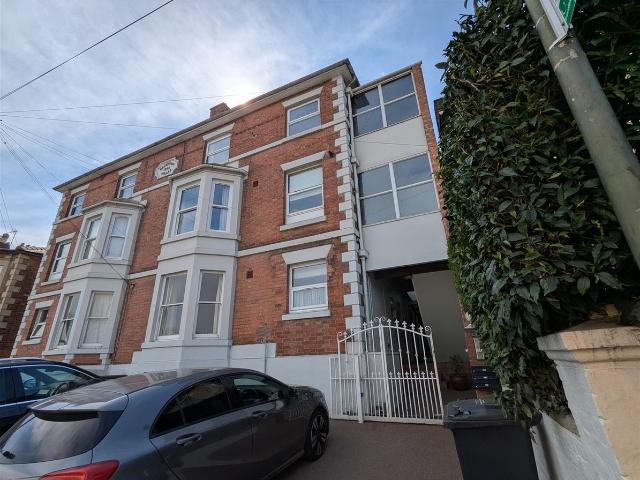 Whitecross Road, Hereford HR4, 2 bed flat to rent, £850 pcm | PrimeLocation