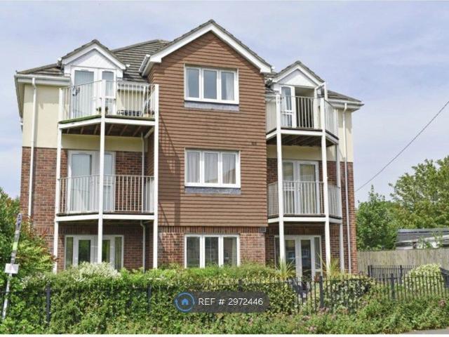 Whitefield Road, New Milton BH25, 2 bed flat to rent, £1,400 pcm | PrimeLocation