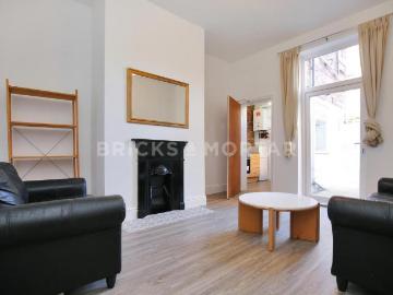 Whitefield Terrace, Newcastle Upon. 2 bed flat to rent £1,235 pcm £285 pw