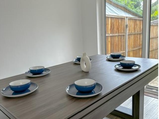 Whitefoot Lane, London, SE6 1UJ, United Kingdom | 3 bed apartment for rent #109701938 | Rentberry