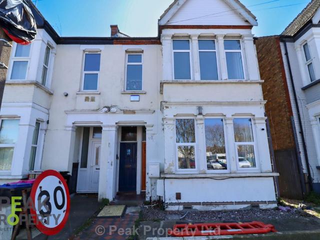 Whitegate Road, Southend On Sea SS1, 2 bed flat to rent, £1,200 pcm | PrimeLocation