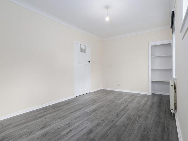 whitehurst, Glasgow, G61 4PF