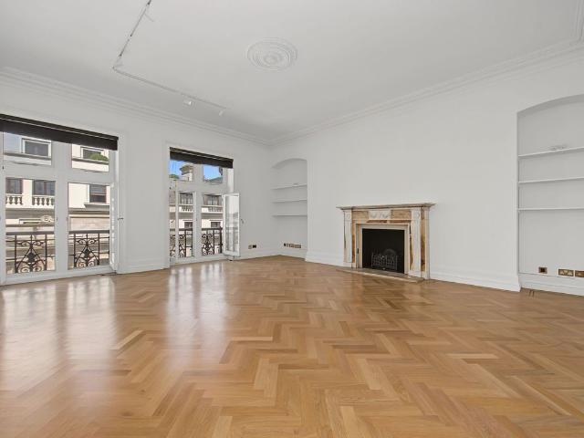 Whitehall Court, London SW1A, 3 bed flat to rent, £8,800 pcm | PrimeLocation