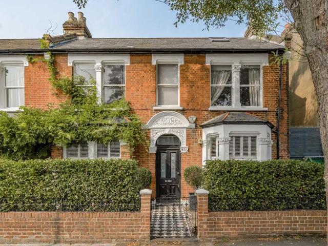 Whitehall Gardens, London W4 5 bed house to rent £7,000 pcm £1,615 pw