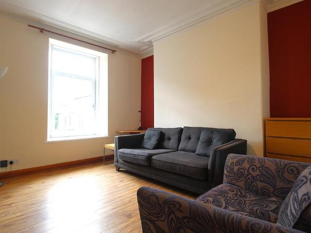 Whitehall Place, FFR, AB25 1 bed flat to rent £575 pcm £133 pw
