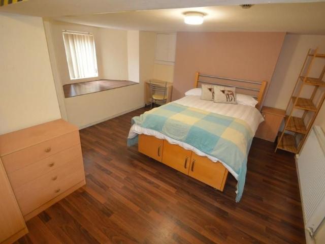 Whitehall Road, Uxbridge UB8, 3 bed semi detached house to rent, £2,100 pcm | PrimeLocation