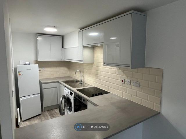 Whitehall Road, Uxbridge UB8, Studio to rent, £1,300 pcm | PrimeLocation