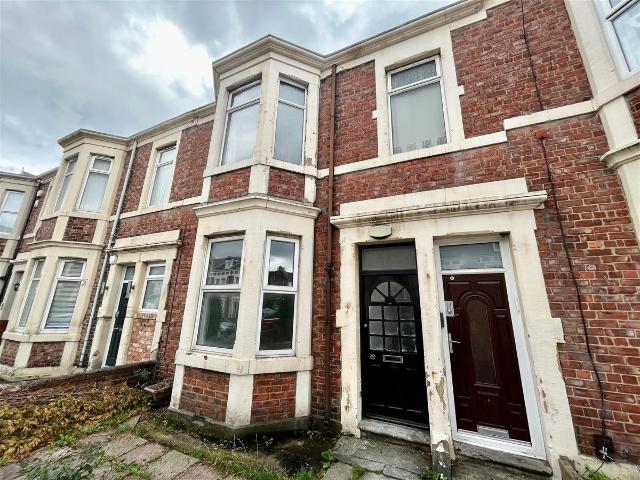 Whitehall Road, Bensham, Gateshead NE8, 2 bed flat to rent, £700 pcm | PrimeLocation