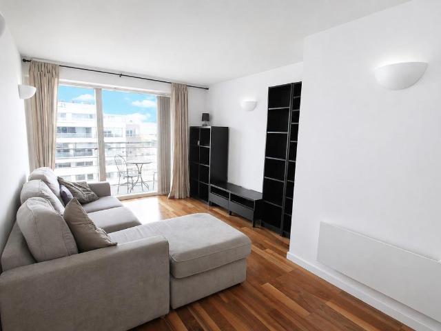 Whitehall Waterfront, Leeds LS1, 2 bed flat to rent, £1,150 pcm | PrimeLocation