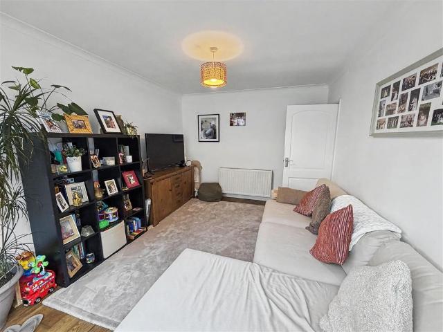 Whitehayes Close, Burton, Christchurch, BH23, Christchurch