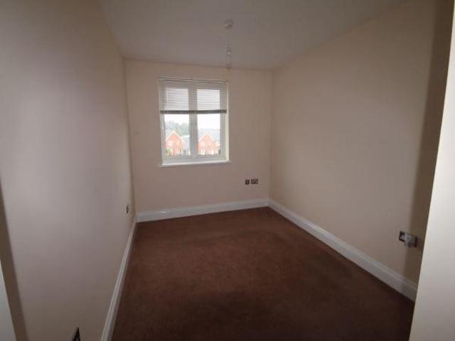 Whitehorse Lane, STEVENAGE SG1 1 bed flat to rent £1,000 pcm £231 pw