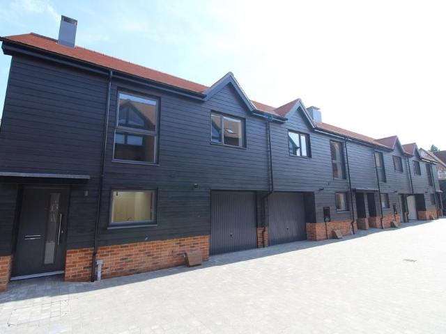 Whitehorse Street, Baldock, SG7 2 bed end of terrace house to rent £1,475 pcm £340 pw
