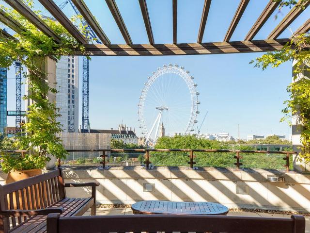 Whitehouse Apartments, London SE1 1 bed apartment to rent £2,650 pcm £612 pw