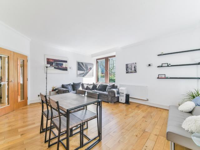 Whitehouse Apartments, London, SE1 | £3,875 PCM | To let