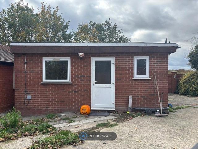 Whitehouse, Purfleet RM19, Studio to rent, £975 pcm | PrimeLocation