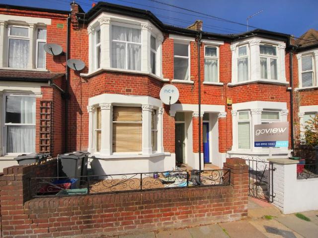 Whitestile Road TW8, 1 bed flat to rent, £1,600 pcm | PrimeLocation