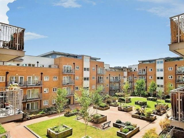 Whitestone Way, Croydon CR0, 1 bed flat to rent, £1,400 pcm | PrimeLocation