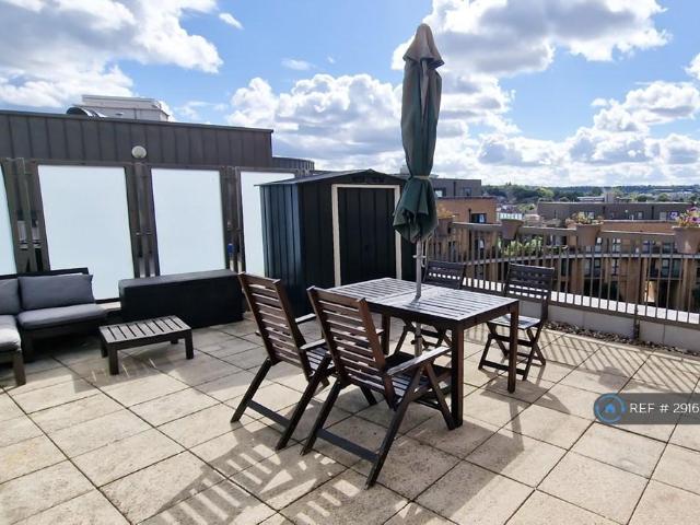 Whitestone Way, Croydon, CR0 1 bed flat to rent £1,700 pcm £392 pw