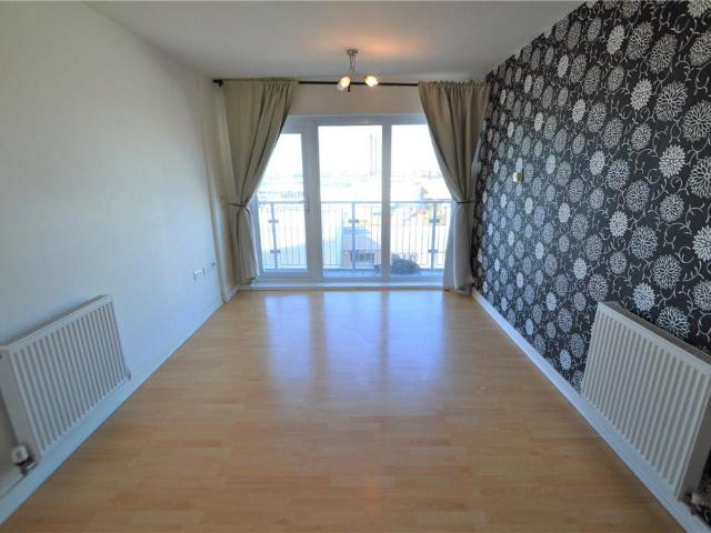 Whitestone Way, Croydon, CR0 2 bed apartment to rent £1,650 pcm £381 pw